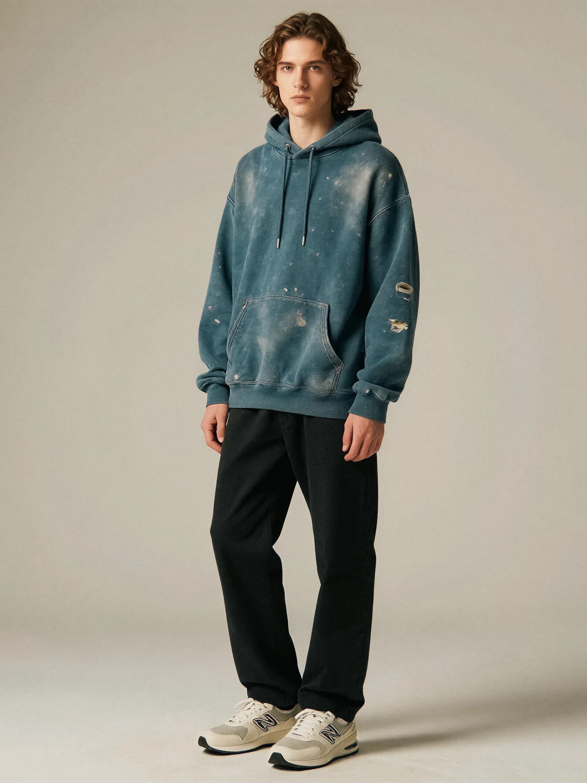 Essential oversized hoodie - side view