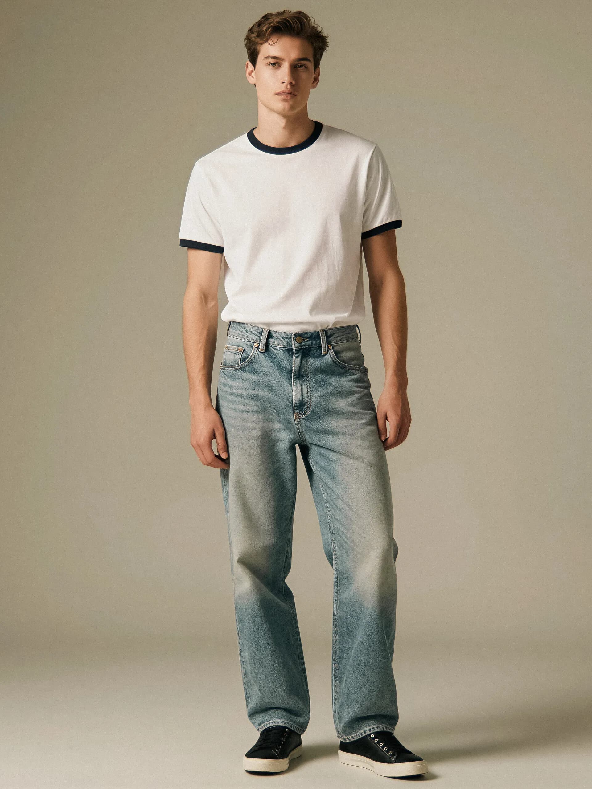 Selvedge tapered jeans - full view