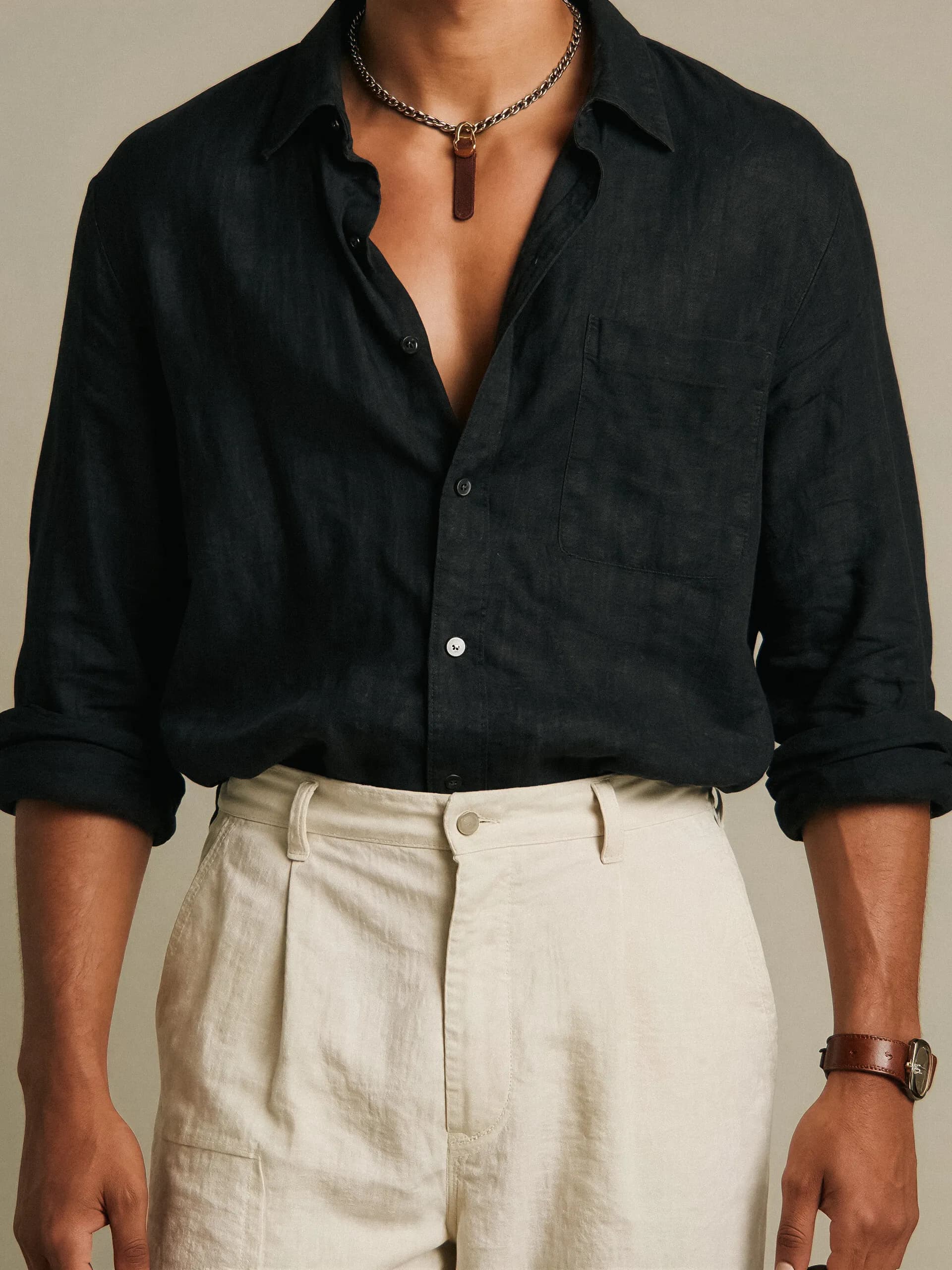 Signet chain necklace - close up